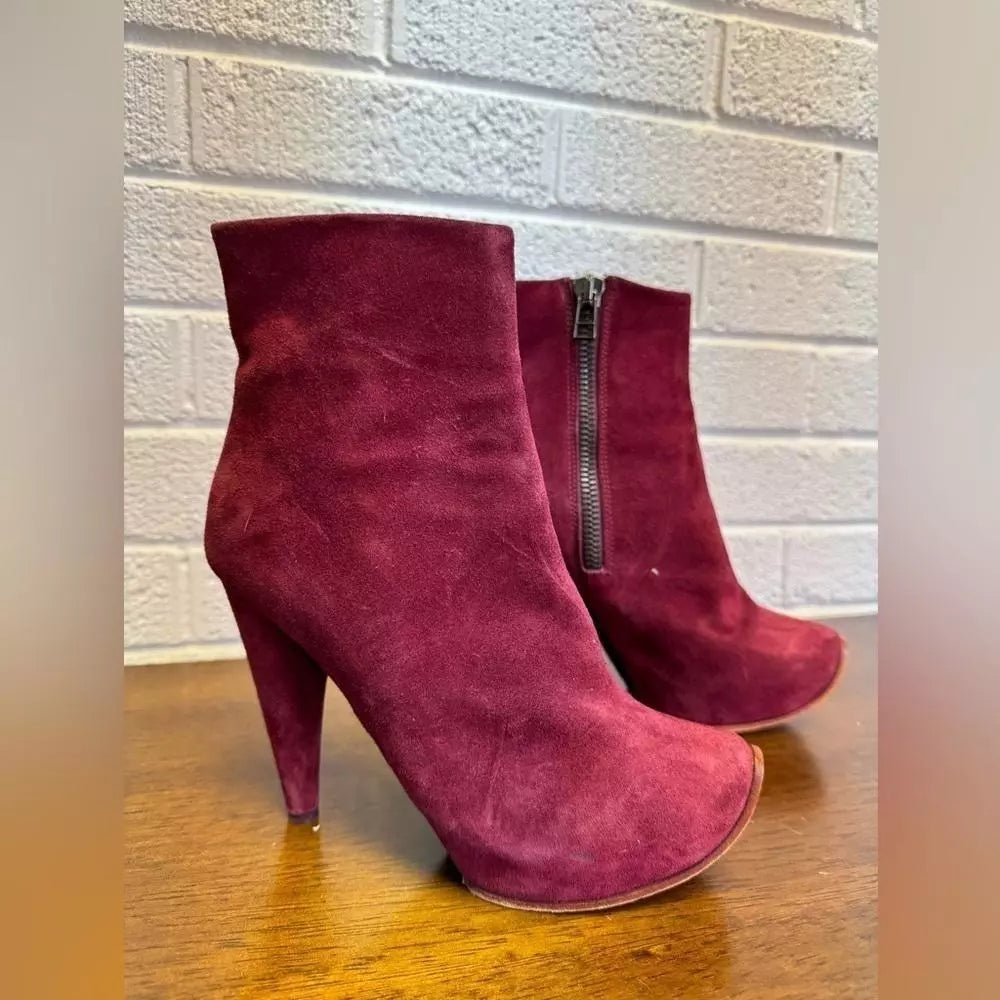 Burgundy Suede Ankle Booties with Zip Closure 37 7 Vintage Acne Studios