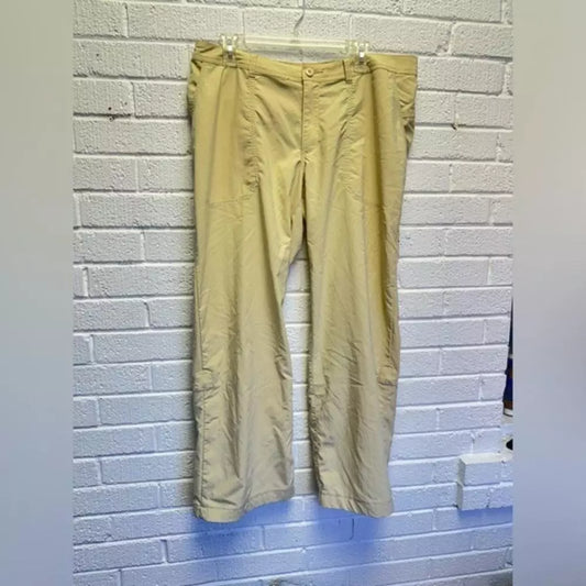 Patagonia Hiking Pants Lightweight Beige Size 14, worn once on a hike.