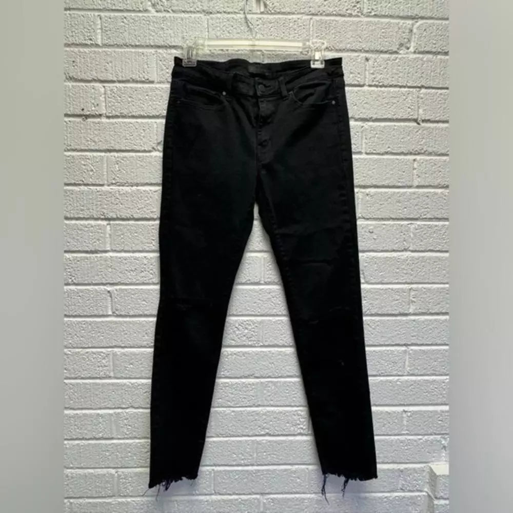 Stylish Black High-Waisted Distressed Skinny Jeans Uniqlo