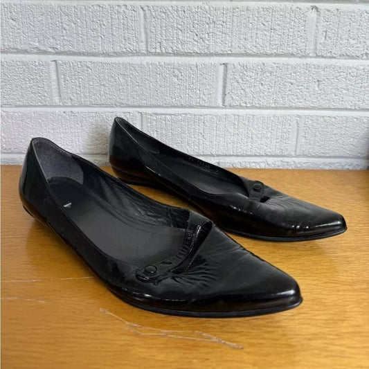Chic Black Pointed Toe Flats for Women Stuart Weitzman 9.5